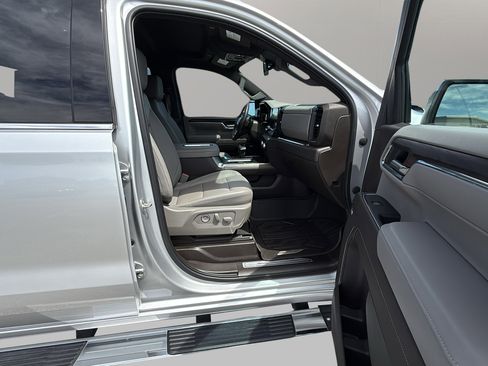 Used 2022 GMC Sierra 1500 SLT w/ SLT Premium Plus Package image 13