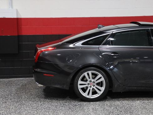 Used 2014 Jaguar XJ L Portfolio image 5