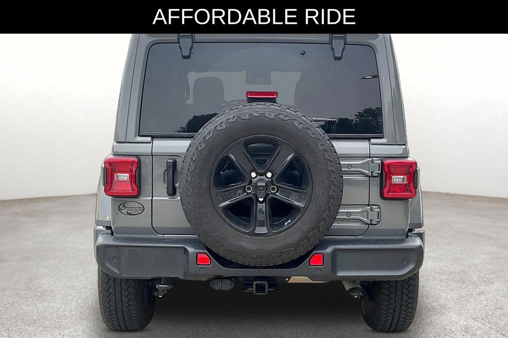 Used 2021 Jeep Wrangler Unlimited Sahara AWD/4WD image 5
