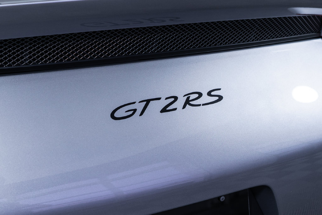 Certified 2018 Porsche 911 GT2 RS RWD image 29