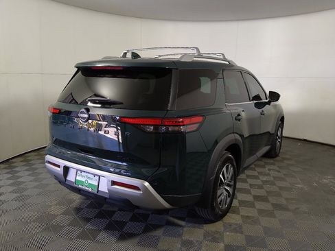 Used 2022 Nissan Pathfinder SL w/ SL Black Package AWD/4WD image 7