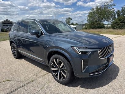 New 2026 Volvo XC90 B6 Core