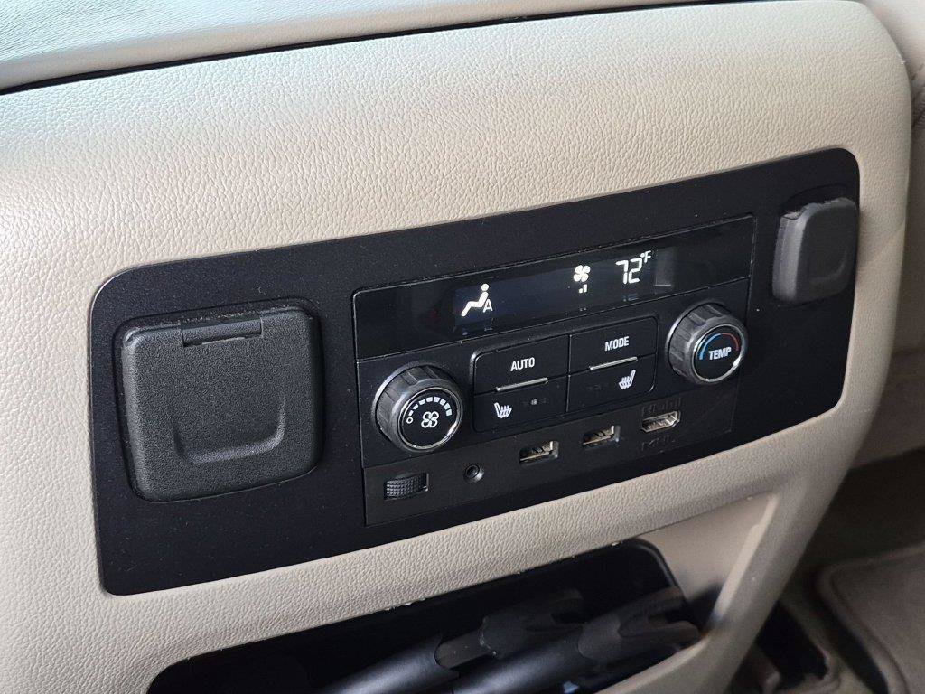 Used 2018 GMC Yukon Denali w/ Open Road Package AWD/4WD image 31