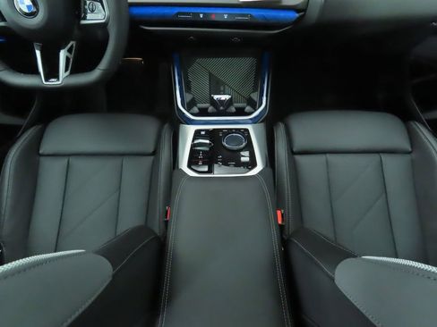 Used 2025 BMW X3 xDrive30i w/ Premium Package image 18