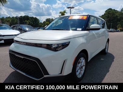 Used 2025 Kia Soul LX w/ LX Technology Package