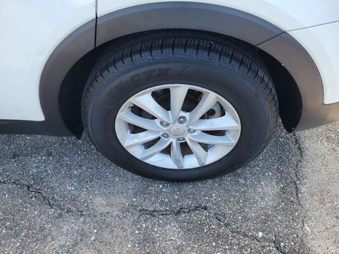 Used 2018 Kia Sorento FWD V6 image 7