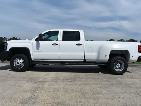 Used 2019 GMC Sierra 3500 4x4 Crew Cab w/ Sierra Convenience Package image 3