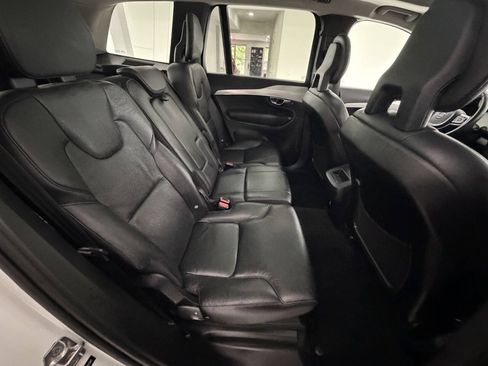 Used 2016 Volvo XC90 T5 Momentum FWD image 17