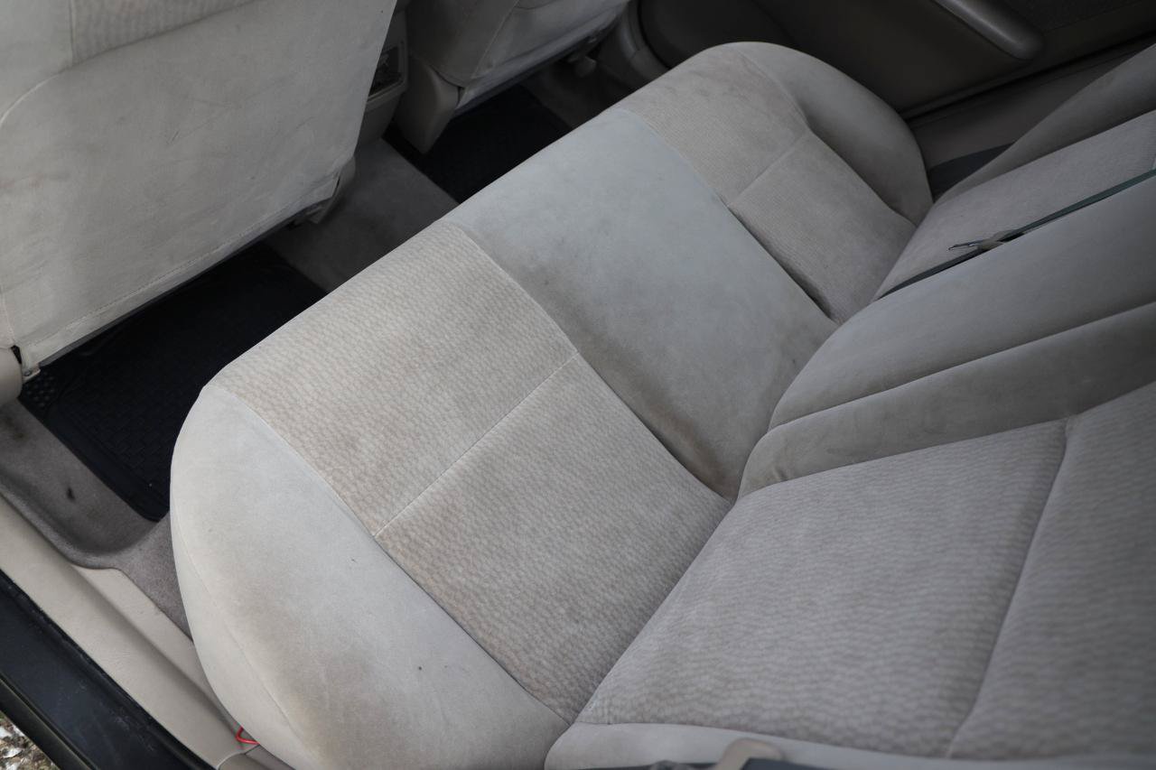 Used 2006 Toyota Corolla LE w/ Audio Value Pkg FWD image 11