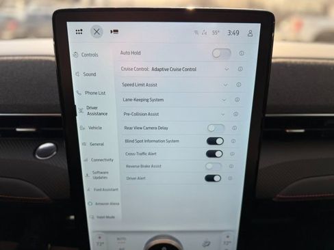 Used 2025 Ford Mustang Mach-E Premium w/ Sport Appearance Package image 34