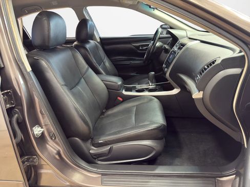 Used 2013 Nissan Altima 2.5 SV image 26