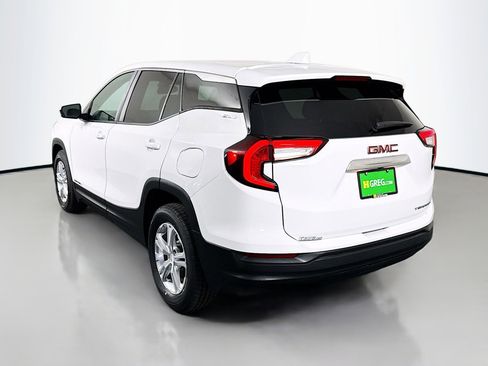 Used 2022 GMC Terrain SLE FWD image 7