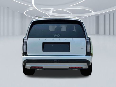 New 2026 Hyundai Ioniq 9 SEL image 6
