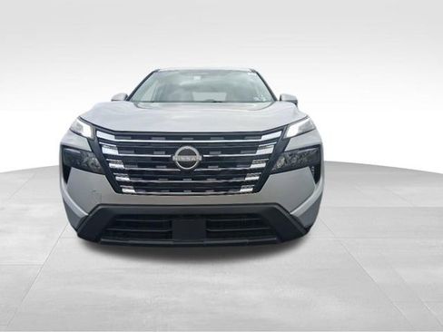 Used 2025 Nissan Rogue SV AWD/4WD image 5