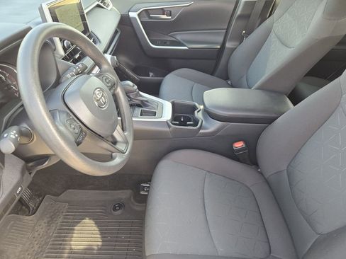 Certified 2025 Toyota RAV4 XLE w/ Convenience Package image 15