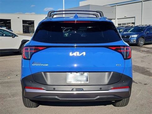 New 2026 Kia Sportage EX image 4