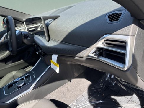 New 2026 BMW i4 eDrive40 w/ Parking Assistance Package RWD image 24