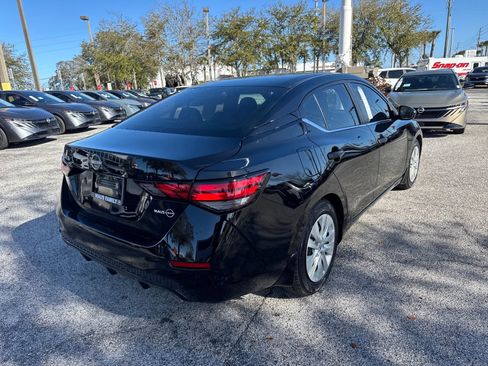 Certified 2024 Nissan Sentra S image 5
