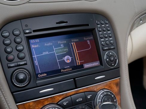 Used 2009 Mercedes-Benz SL 550 image 34