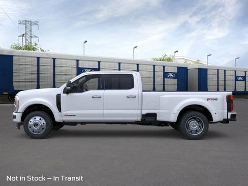 New 2026 Ford F450 Platinum w/ FX4 Off-Road Package AWD/4WD image 3