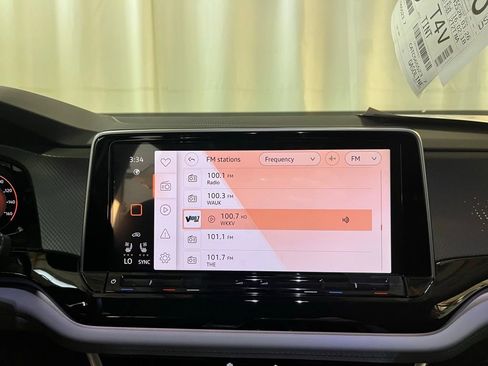 New 2026 Volkswagen Atlas Peak Edition AWD/4WD image 16