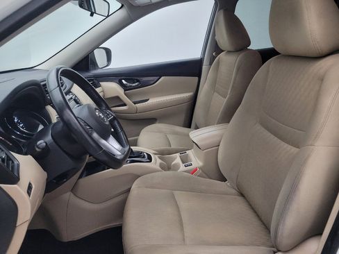 Used 2018 Nissan Rogue SV w/ Sun & Sound Touring Package FWD image 17