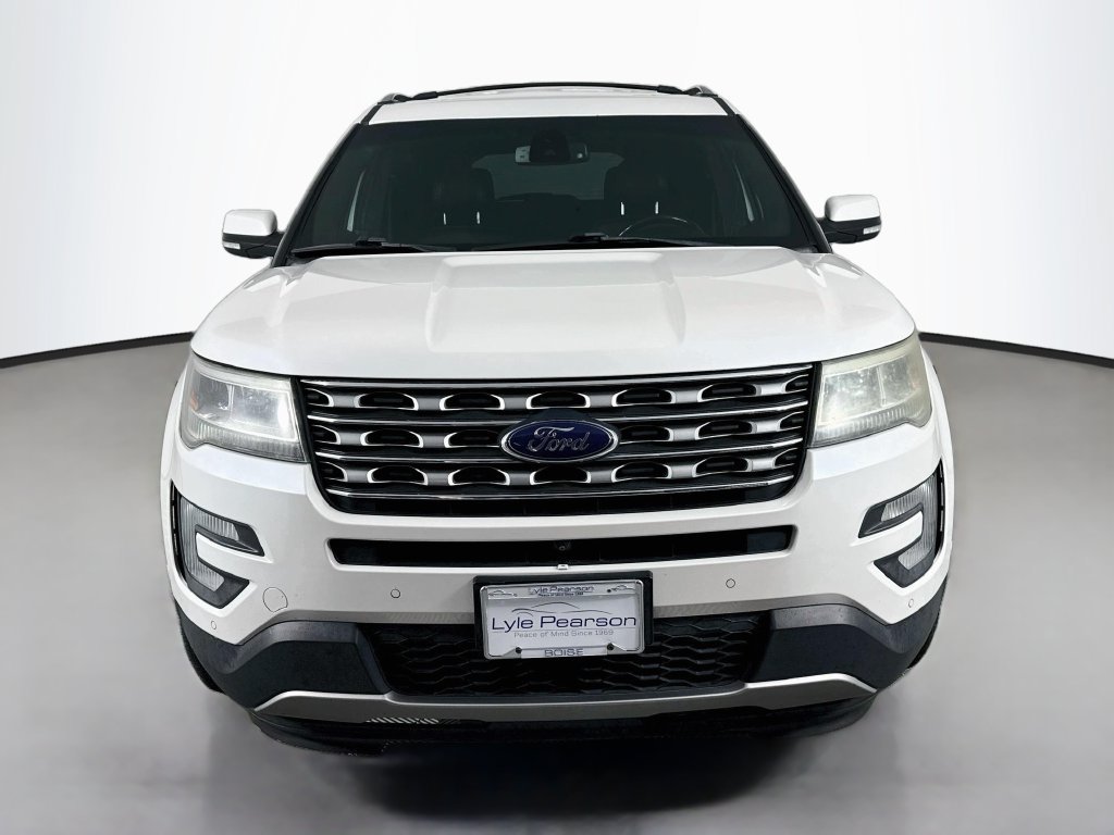 Used 2017 Ford Explorer Limited w/ Equipment Group 303A AWD/4WD image 6