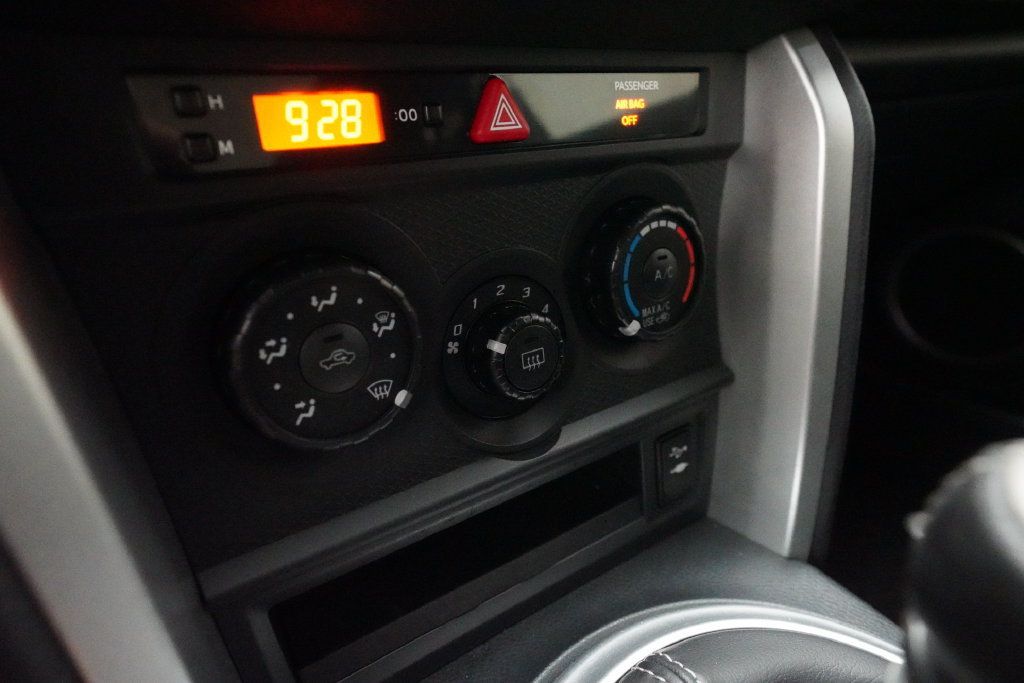 Used 2017 Toyota 86 RWD image 19