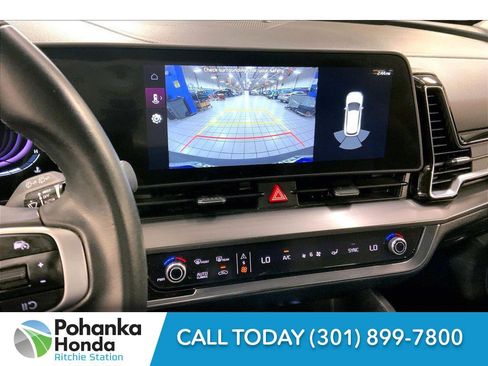 Used 2024 Kia Sportage EX image 24