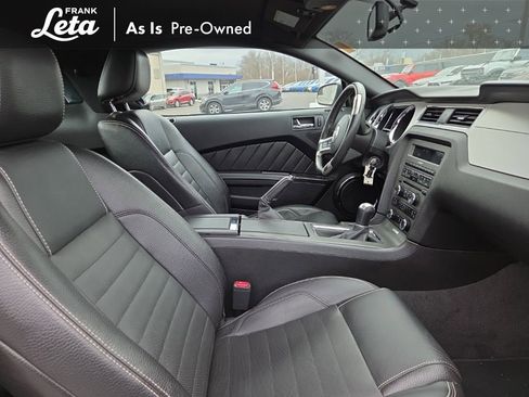 Used 2011 Ford Mustang GT Premium w/ Comfort Pkg image 14