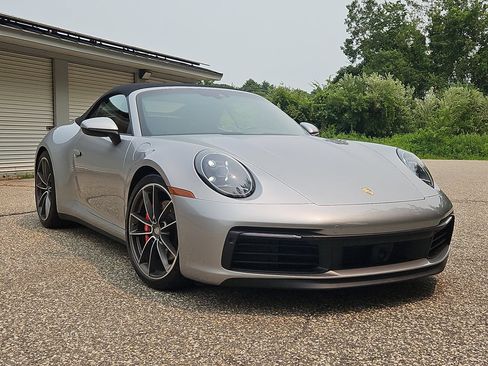 Certified 2020 Porsche 911 Carrera 4S AWD/4WD image 9