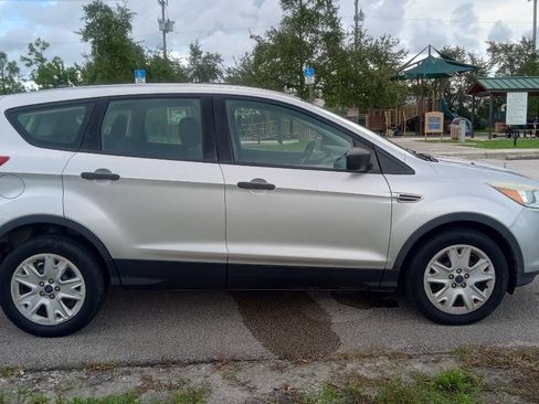 Used 2015 Ford Escape S image 11