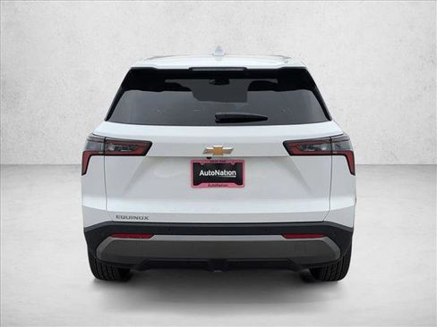 New 2026 Chevrolet Equinox LT image 6