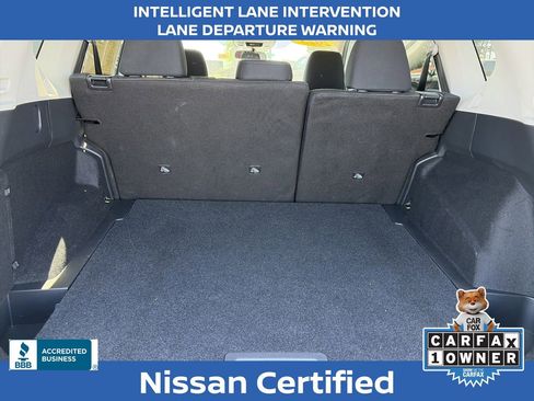 Certified 2025 Nissan Rogue SV image 10