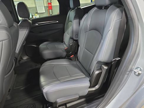 Used 2023 Buick Enclave Essence w/ Experience Buick Package AWD/4WD image 17