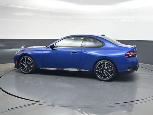 Used 2024 BMW 230i Coupe w/ M Sport Package image 7