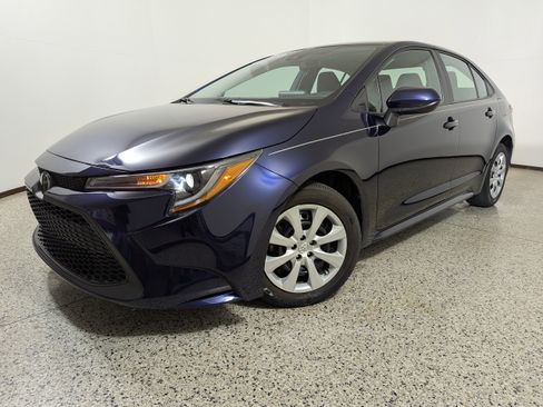 Used 2022 Toyota Corolla LE image 17
