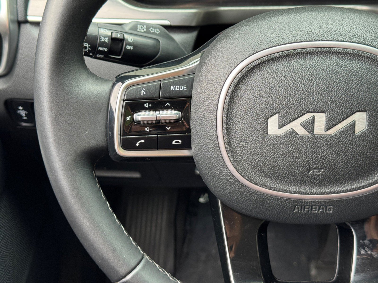 Used 2022 Kia Sorento SX FWD image 20