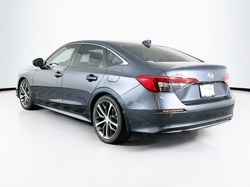 Used 2023 Honda Civic Touring image 5