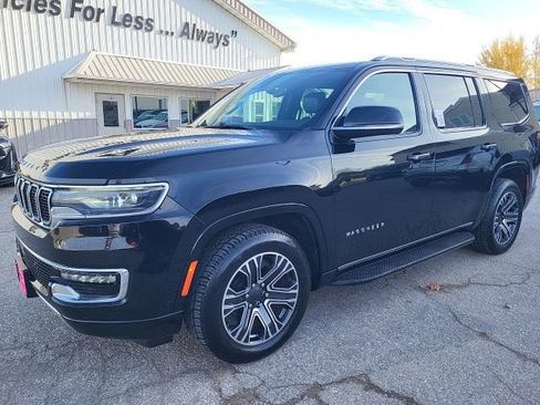 Used 2023 Jeep Wagoneer Series II image 31