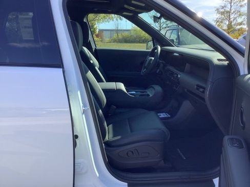 Certified 2026 Hyundai Palisade XRT Pro AWD/4WD image 17