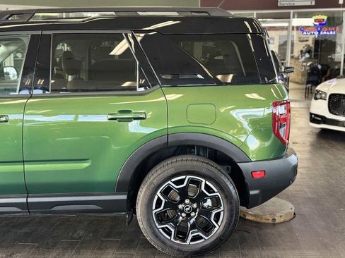 Used 2025 Ford Bronco Sport Outer Banks AWD/4WD image 14