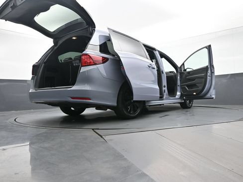 Used 2023 Honda Odyssey Sport image 53