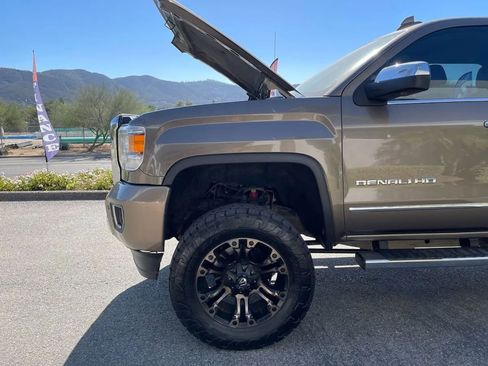 Used 2015 GMC Sierra 2500 Denali w/ Duramax Plus Package image 35