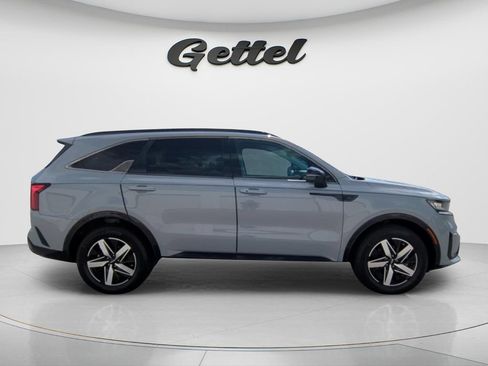 Used 2022 Kia Sorento EX FWD image 4