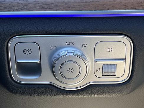 Used 2025 Mercedes-Benz GLE 350 4MATIC image 18