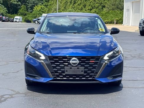 Used 2024 Nissan Altima 2.5 SR FWD image 16