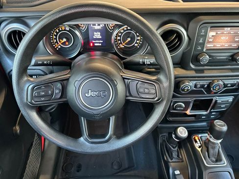 Used 2021 Jeep Gladiator Sport w/ Trailer Tow Package AWD/4WD image 16