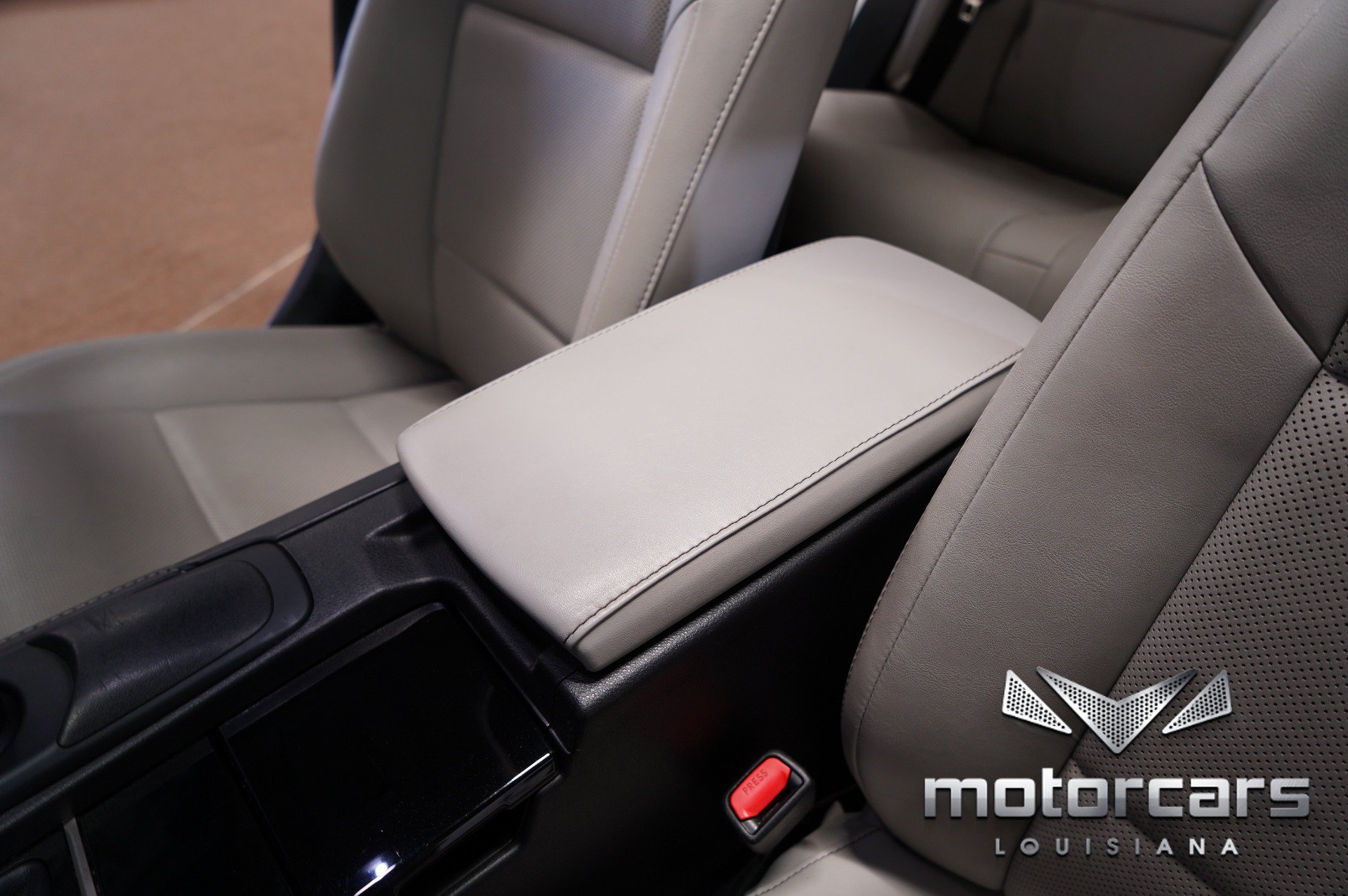 Used 2016 Lexus ES 350 w/ Accessory Package FWD image 36