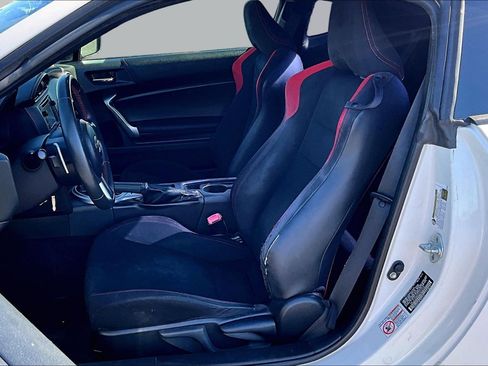 Used 2015 Scion FR-S RWD image 21